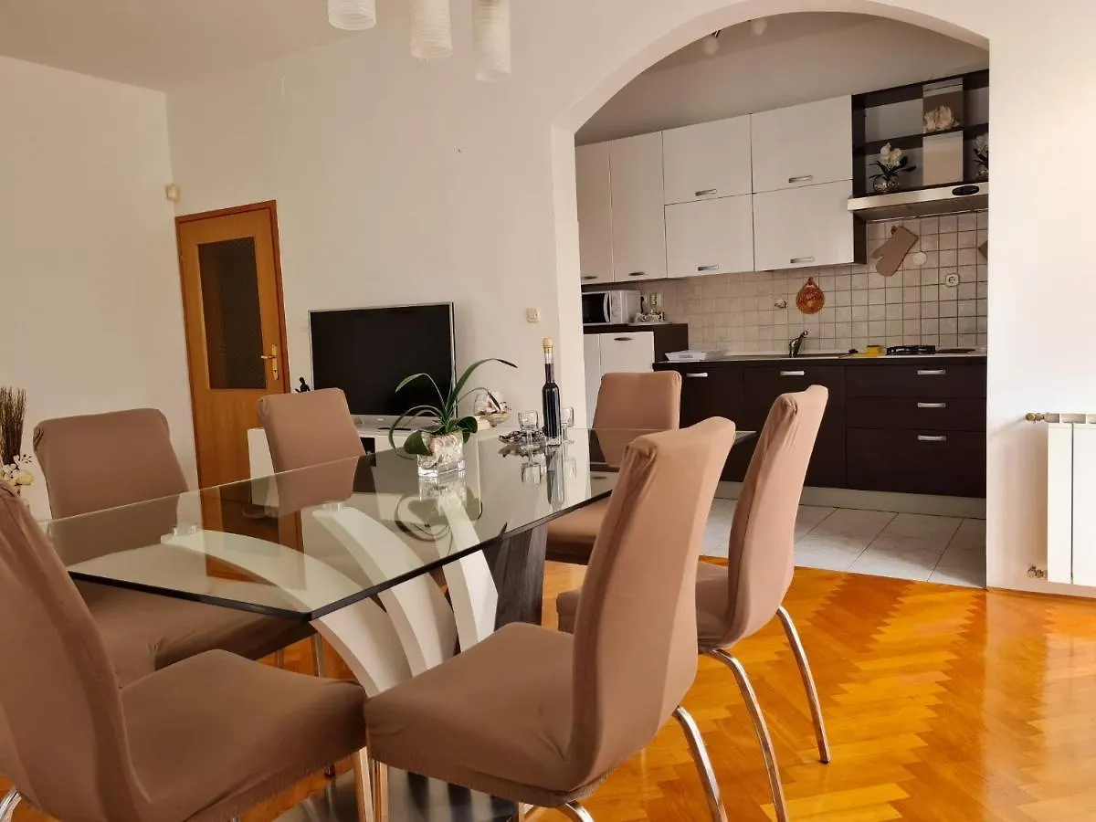 Guesthouse Ante Split